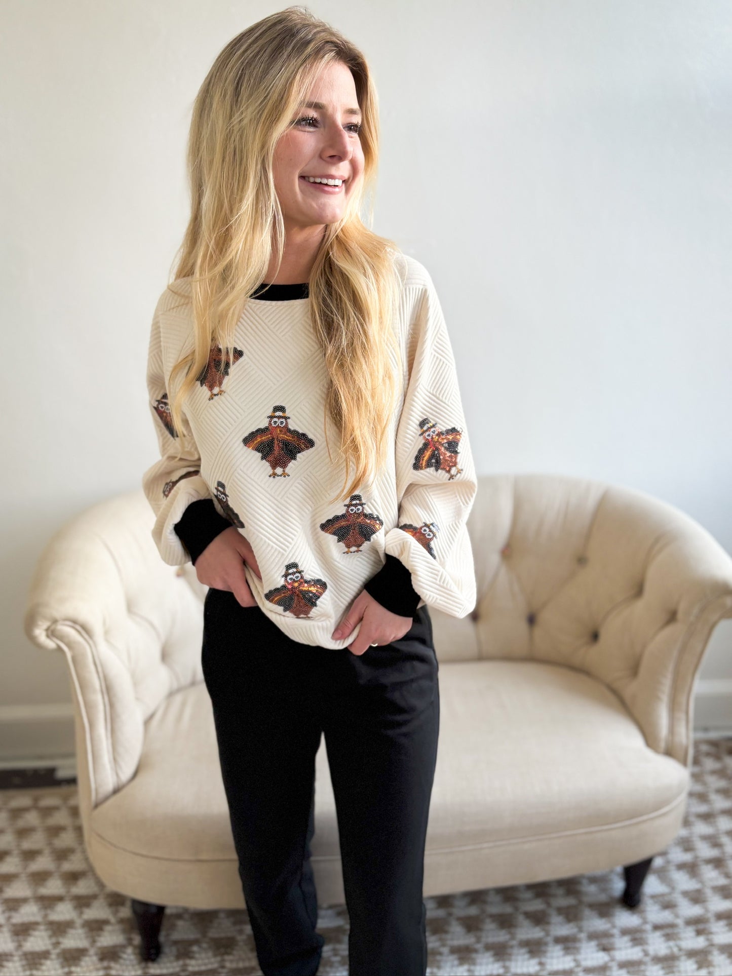 Colorblock Sequin Turkey Sweatshirt - Ivory/Black